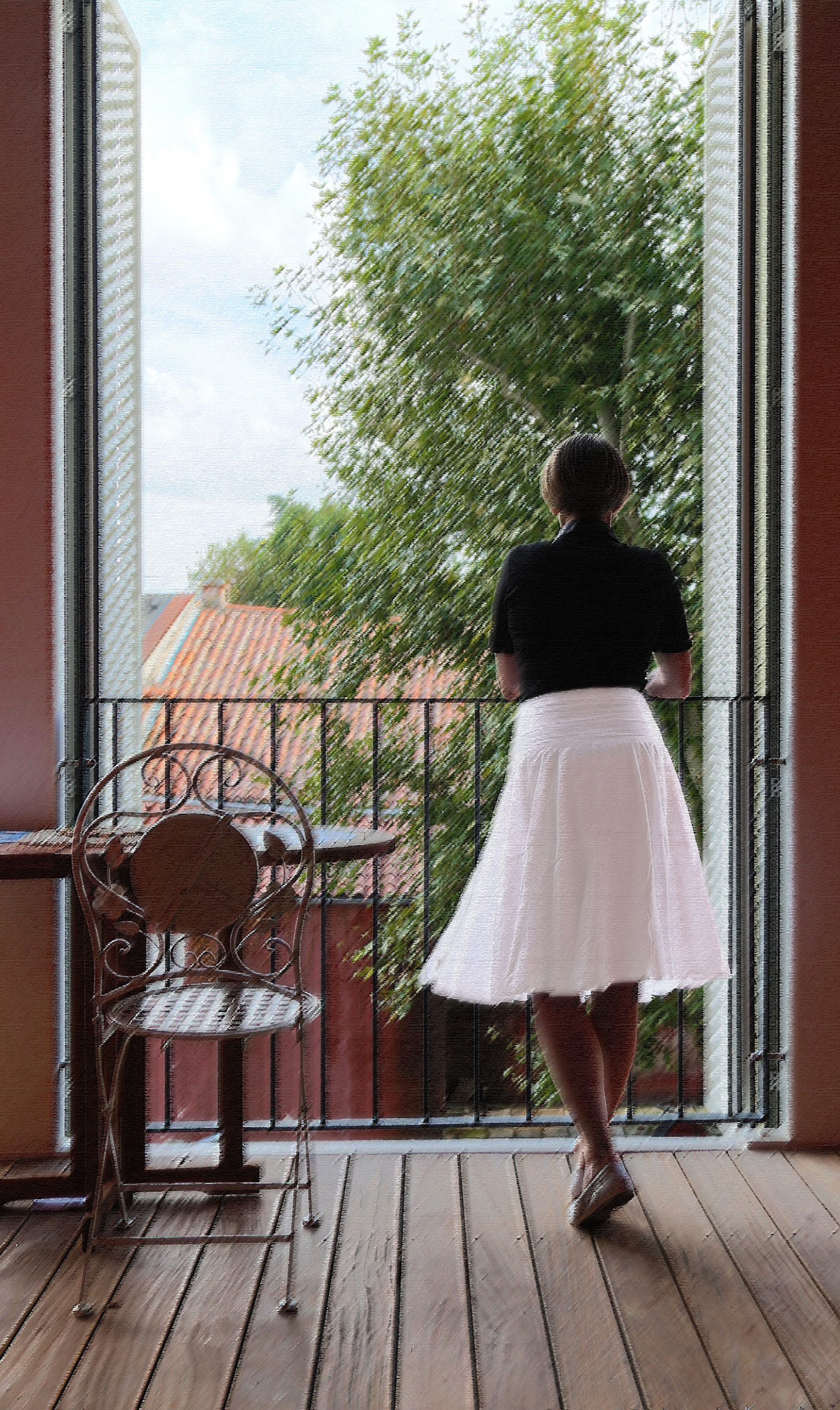 Histrias Apartments - Lady on a balcony